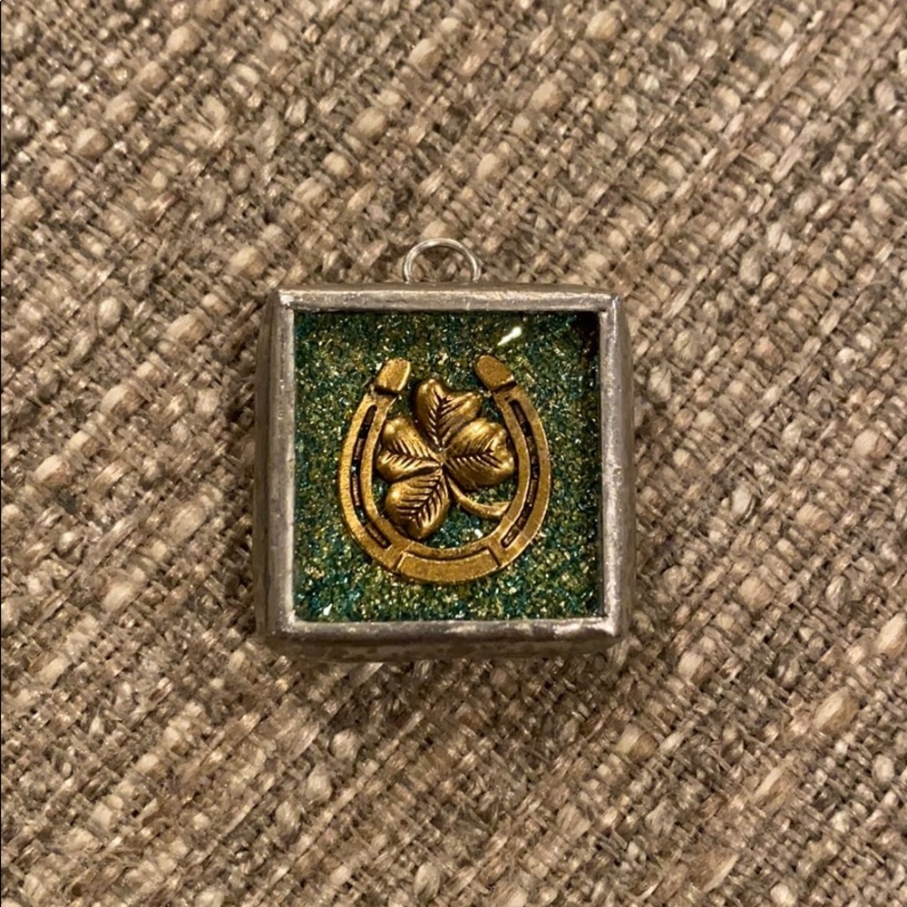 Jewel Kade “My lucky charm”